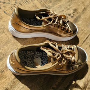 Women's PUMA Athletic Shoes GOLD Size 10